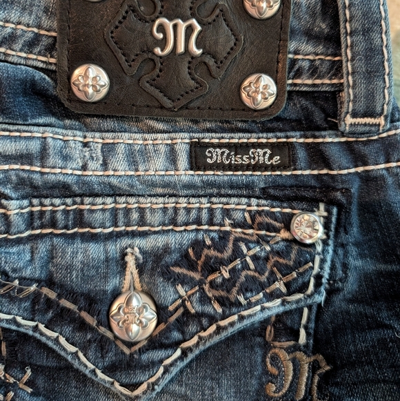 Y2K Miss Me Skinny Jeans - Picture 15 of 16